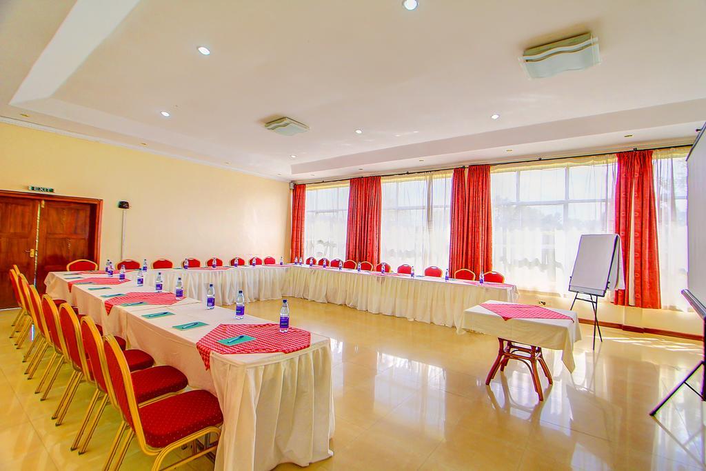 Poa Place Resort & Hotel - Where Nature Meets Comfort Eldoret Eksteriør billede