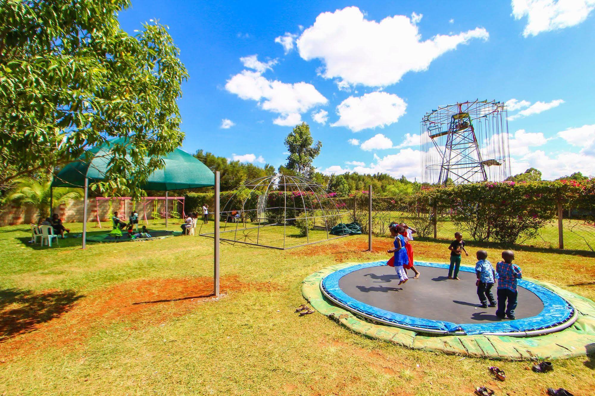 Poa Place Resort & Hotel - Where Nature Meets Comfort Eldoret Eksteriør billede
